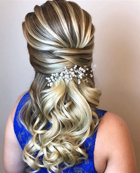 Penteados para madrinha de casamento: cabelo .